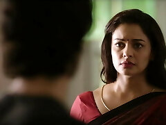 泰米尔女演员Pooja库马尔有浪漫的性爱