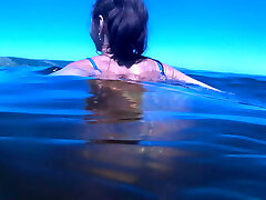 sous l'eau (bikini)