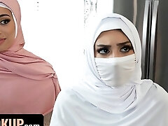 Hijab Hookup - Innocent Teenie Violet Gems Loses Herself And Finds A Side She Never Knew Existed