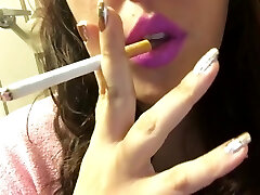 Sexy Brunette Babe Close Up Smoking Cork Peak 100 Cig Pastel Pink Lipstick
