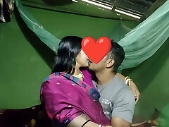Bangladeshi Newly Married Duo Romantic Sex in The Honeymoon