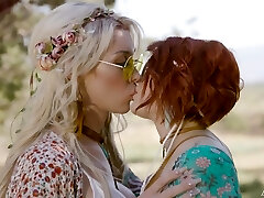 Lesbian hippie damsels are making love like there's no tomorrow