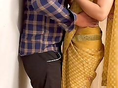 bhabhi follada con el vendedor bhabhi follada con el vendedor