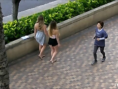 Outdoor performance with bikini ladies kissing and finger-banging beach sex