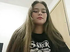 recibo una deliciosa mamada de la cachonda de mi hermanastra (parte 1) recibo una deliciosa mamada de la cachonda de mi hermanastra (parte 1)