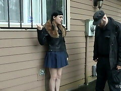 atado obediente puta de oliva de vidrio obtiene su raja masturbado extrañamente atado obediente puta de oliva de vidrio obtiene su raja masturbado extrañamente