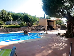 Big Ass Amateur Wife Is Very Molten to Fuck Hard in the Pool