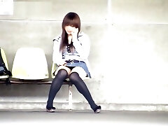 Yuzuki Hatano nice teenie in a short micro-skirt is an exhibitionist
