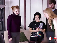 kyle le muestra a sparrow su pájaro después de que termina la congelación de la tira kyle le muestra a sparrow su pájaro después de que termina la congelación de la tira