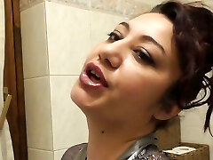 I smooch you and piss in your mouth my wanker