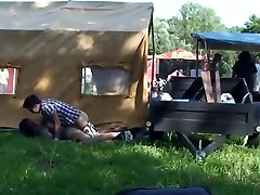cámara espía sexo en público por una pareja de adolescentes aficionados atrapados en un festival de música cámara espía sexo en público por una pareja de adolescentes aficionados atrapados en un festival de música