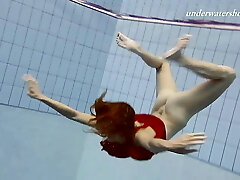 Ala underwater superslut swims naked