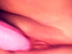 Masturbation with you fingers and squirt