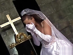 Lovely Bride Gets Boned At The Altar
