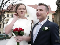 HUNT4K. Enthralling Czech bride spends first night with rich stranger