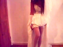Watch this bride take off her underpants!