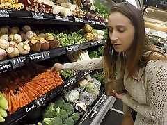 Inspiring senorita visits the supermarket for the insane flashing