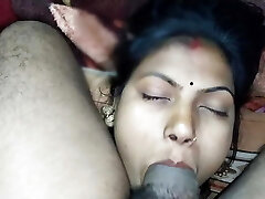 Cum in mouth. Bhabhi Eating Spunk