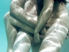 Super-hot massage and underwater sex