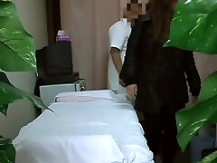 Spy cam in massage room shoots unexperienced