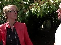 Horny blonde mature Diane Muprhy moans while getting pummeled