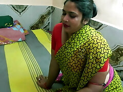 Bengali Boudi Intercourse with clear Bangla audio! Hotwife sex with Boss wife!