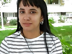 Spanish babe Sara Villanueva has a very sexy surprise for her fave customer