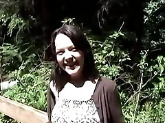 Homemade movie in Pov with a horny woman sucking a hard dick