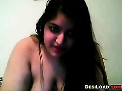 Chubby Unexperienced Indian Girl