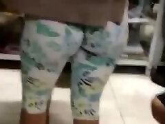 NOVINHA SEM CALCINHA NA ACADEMIA NOVINHA SEM CALCINHA NA ACADEMIA