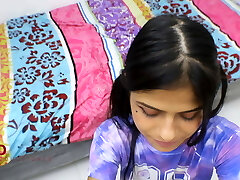 I give a good oral job my stepbrother - porn in spanish