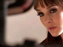 They doubted shes a lezzie, so she had a threeway with the interviewer on camera They doubted shes a lezzie, so she had a threeway with the interviewer on camera