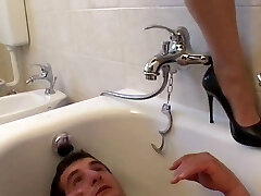 Italian amateur with sista who abuses and dominates brother