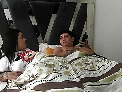 dzielenie a pokój z mój przyrodnia siostra-hiszpański porno