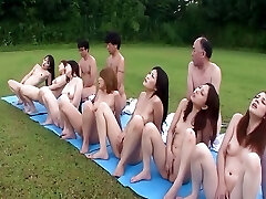 Group of Japanese Girls Blow Few Guys and Get Their Twats Ate Before Pissing