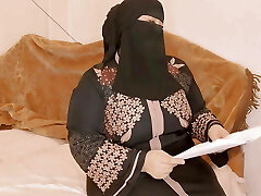Nicking a Law Schoolgirl for College Expenses in Clear Egyptian Arabic with a Voice