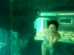Record for Underwater Dancing of Sexy Mermaid