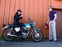 Smoking slut in ripped fishnets Arabelle Raphael bangs ass fucking hole of one kinky dude