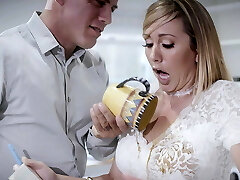 Cutie, I can do whatever I want! I'm the boss! 