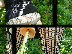 Exclusive plumb of a milf bang-out machine in a Park near the airp