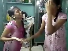 tamil lesibian school ladies with audio (viral-2018)