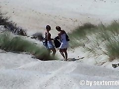 Voyeur zwei Teenager Lesben am Strand