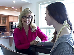 Slow, sensual and precise – Nina Hartley has lesbian sex in 69 posture Slow, sensual and precise – Nina Hartley has lesbian sex in 69 posture