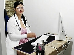 At a medical appointment my horny doctor fucks my snatch - Porn in Spanish