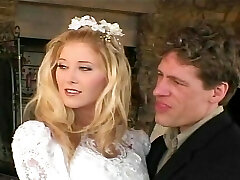 Bride makes her maid of honor glad again