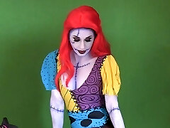 Ardent alternative porn actress Joanna Angel works on her cunny on cams