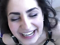 丰满的亚美尼亚荡妇第一次在相机上喝尿尿 丰满的亚美尼亚荡妇第一次在相机上喝尿尿