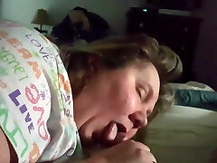 胸围丫头吮吸阴茎