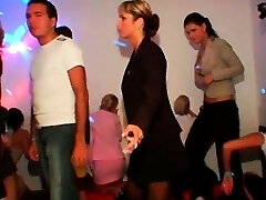 后gloryholes这些淫荡的女孩part4