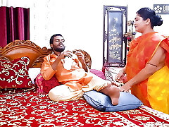 Jamindaar Babu Ko Chahiye Bade Chuji wali Naukarani Se Sambhog（印地语音频）